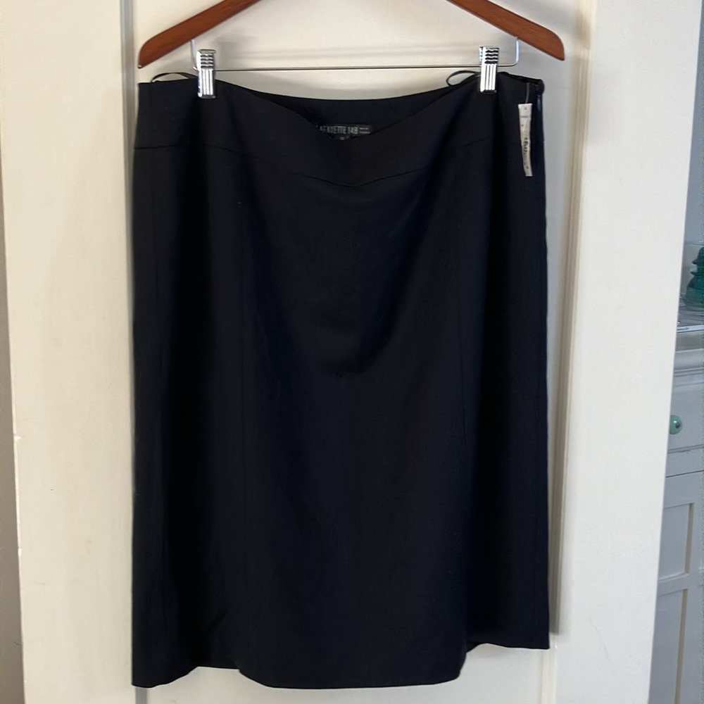 New Lafayette 148 Navy Pencil Skirt sz 14